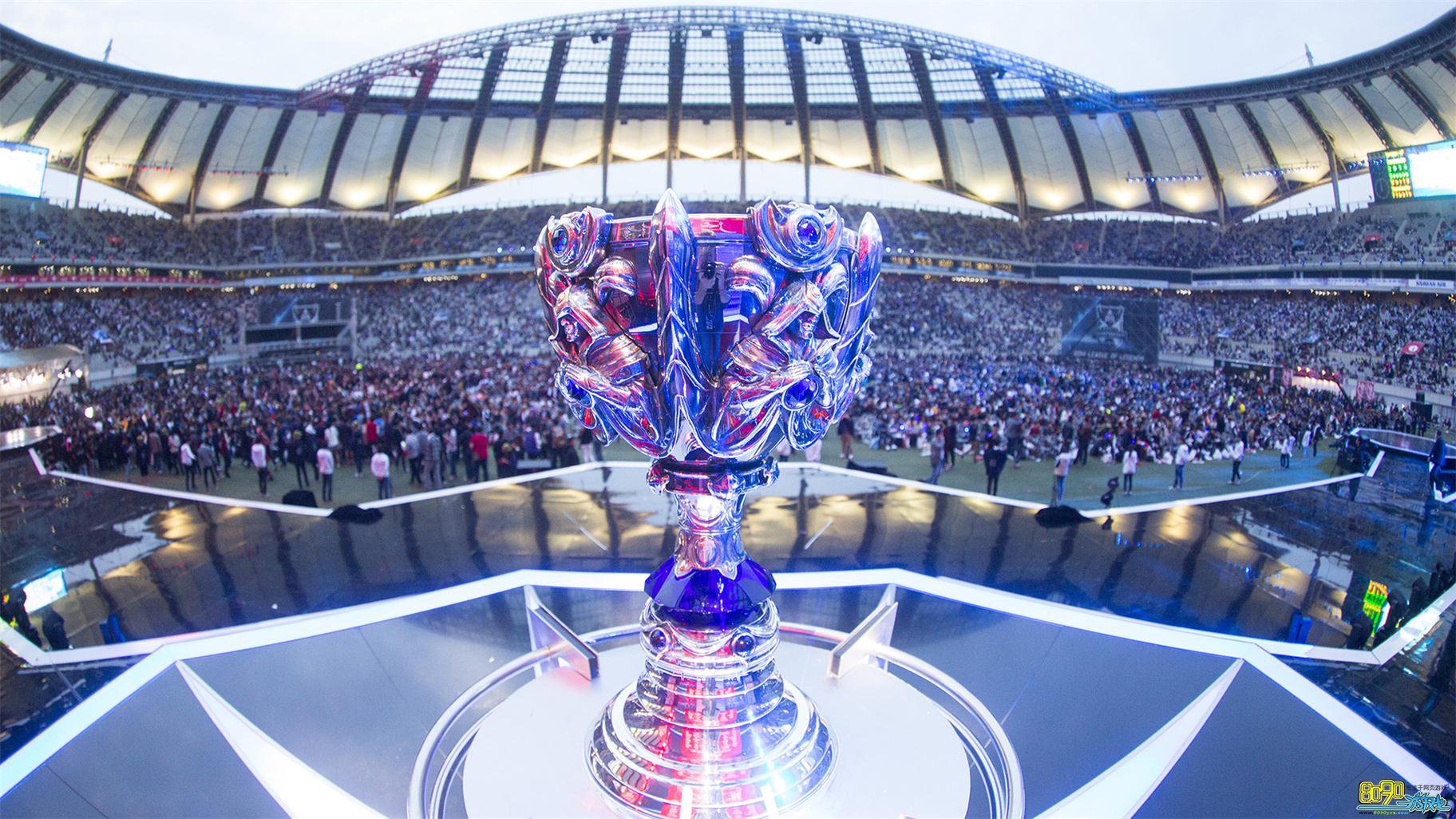 RNG赛后胜者群访：妮蔻是目前很强势的中单，队伍尚未找到解法