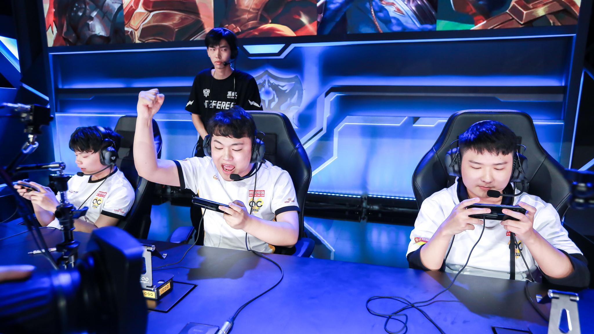 Swisher 报告 Dust II 地图上炸弹爆炸半径增加