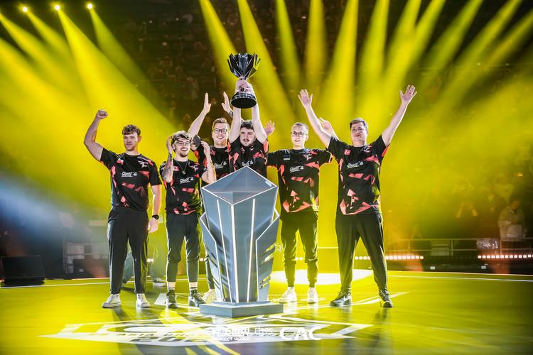 LPL春季赛常规赛海报回顾—有没有发现这些隐藏在海报中的小彩蛋呢？